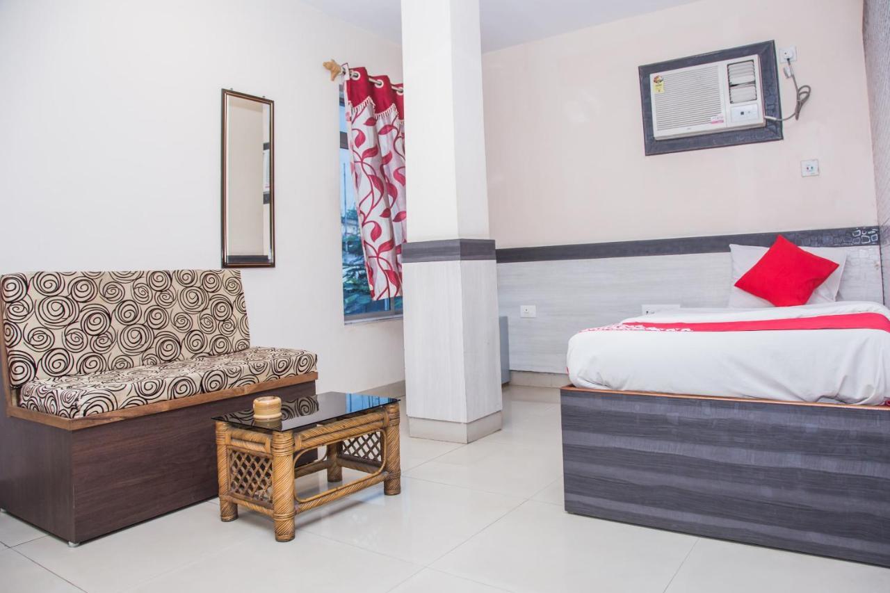 Oyo Hotel Executive Inn Agartala Exterior foto