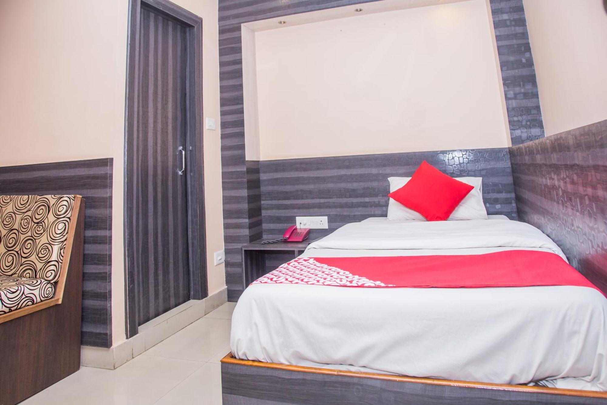Oyo Hotel Executive Inn Agartala Exterior foto